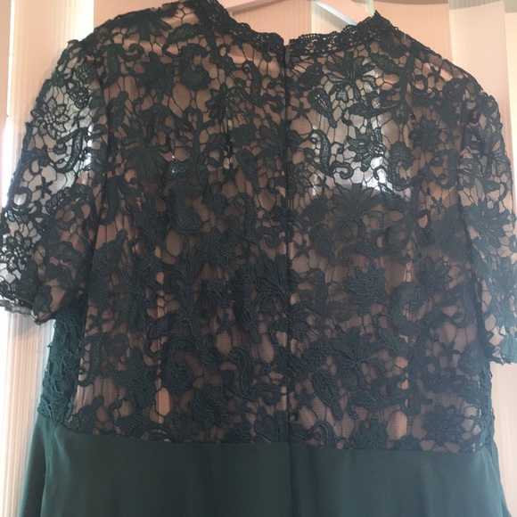 Beautiful HiLo hem dress. Says 26 but fits like 22W Waist altered to 44.4” - Picture 4 of 6